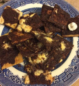 How to Make Chocolate-Toffee Crackers Image